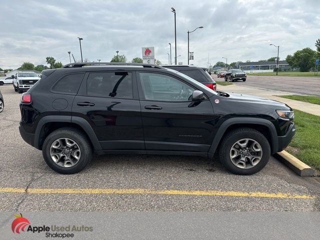 Used 2019 Black Jeep Trailhawk image 2