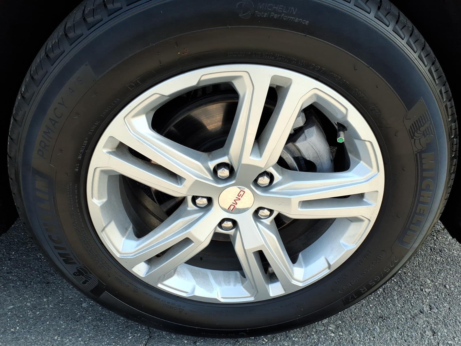 Used 2024 Ebony Twilight Metallic GMC SLE image 11