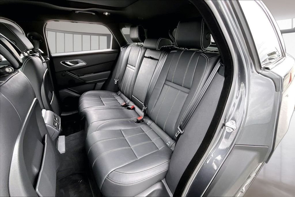 Used 2022 Carpathian Gray Premium Metallic Land Rover P250 R-Dynamic S image 20