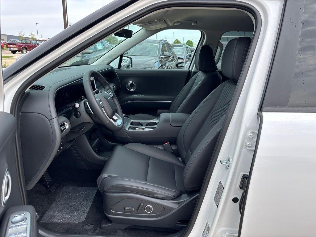 New 2026 White Pearl Hyundai Blue SEL 8P image 16
