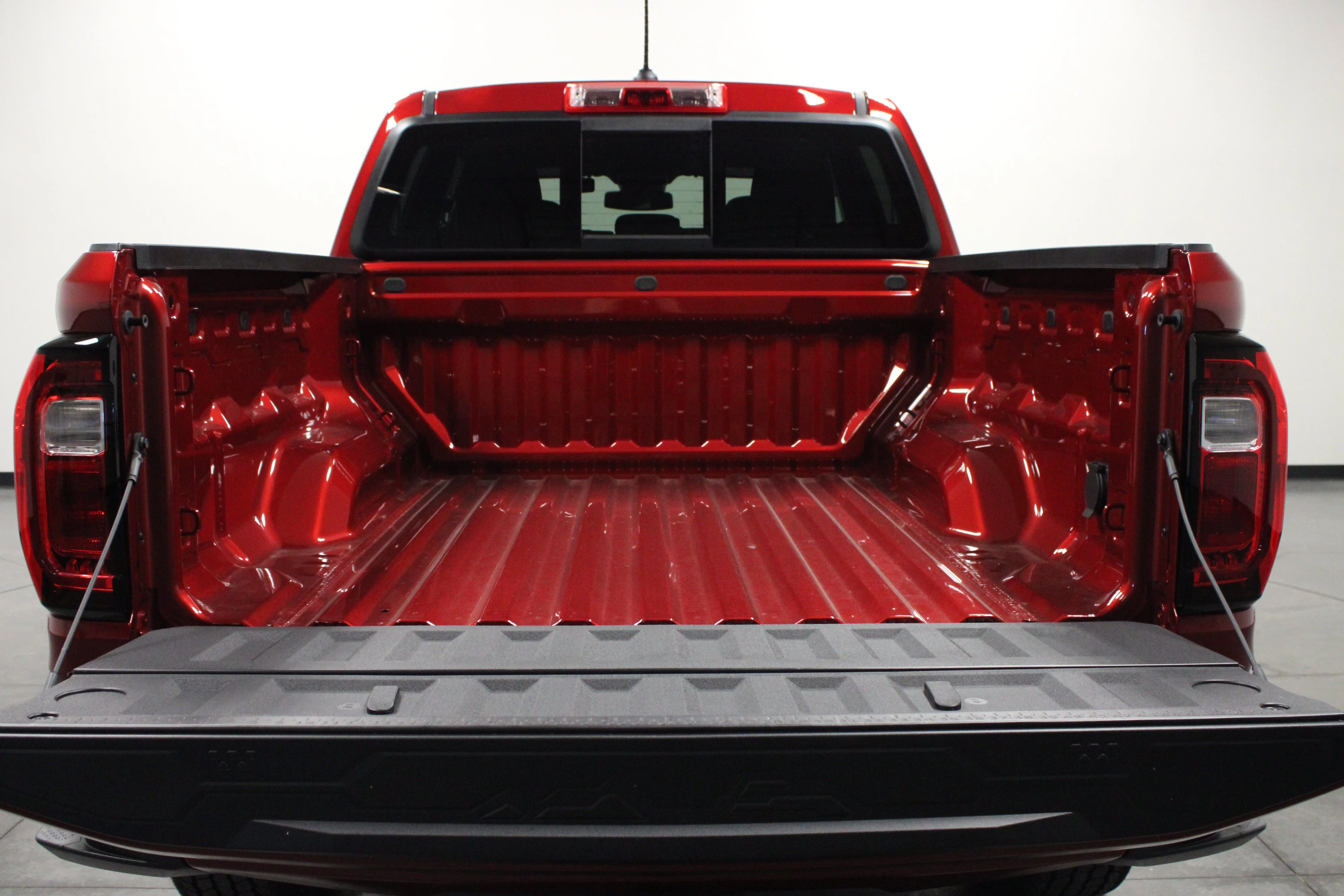 2026 GMC Canyon Elevation - Photo 14