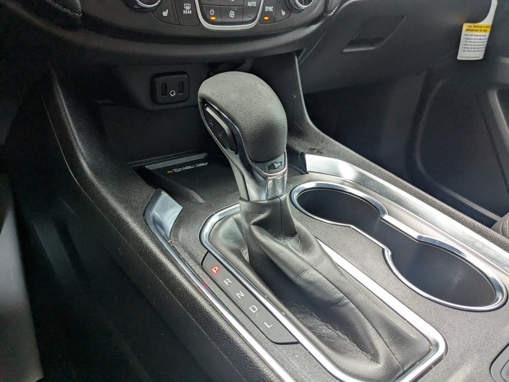 Used 2023 Mosaic Black Metallic Chevrolet LT Cloth image 18