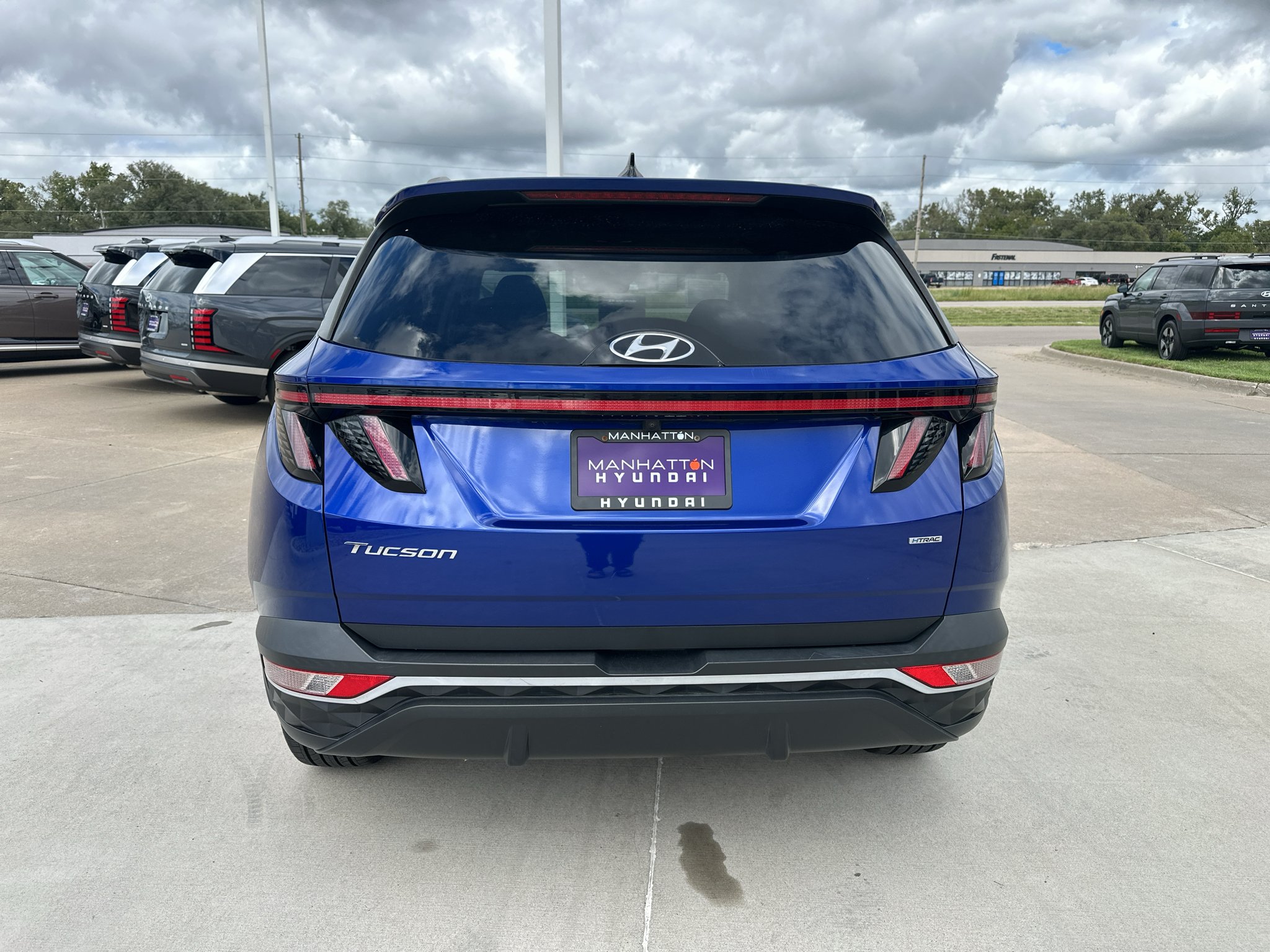 Used 2022 Intense Blue Hyundai SEL image 14