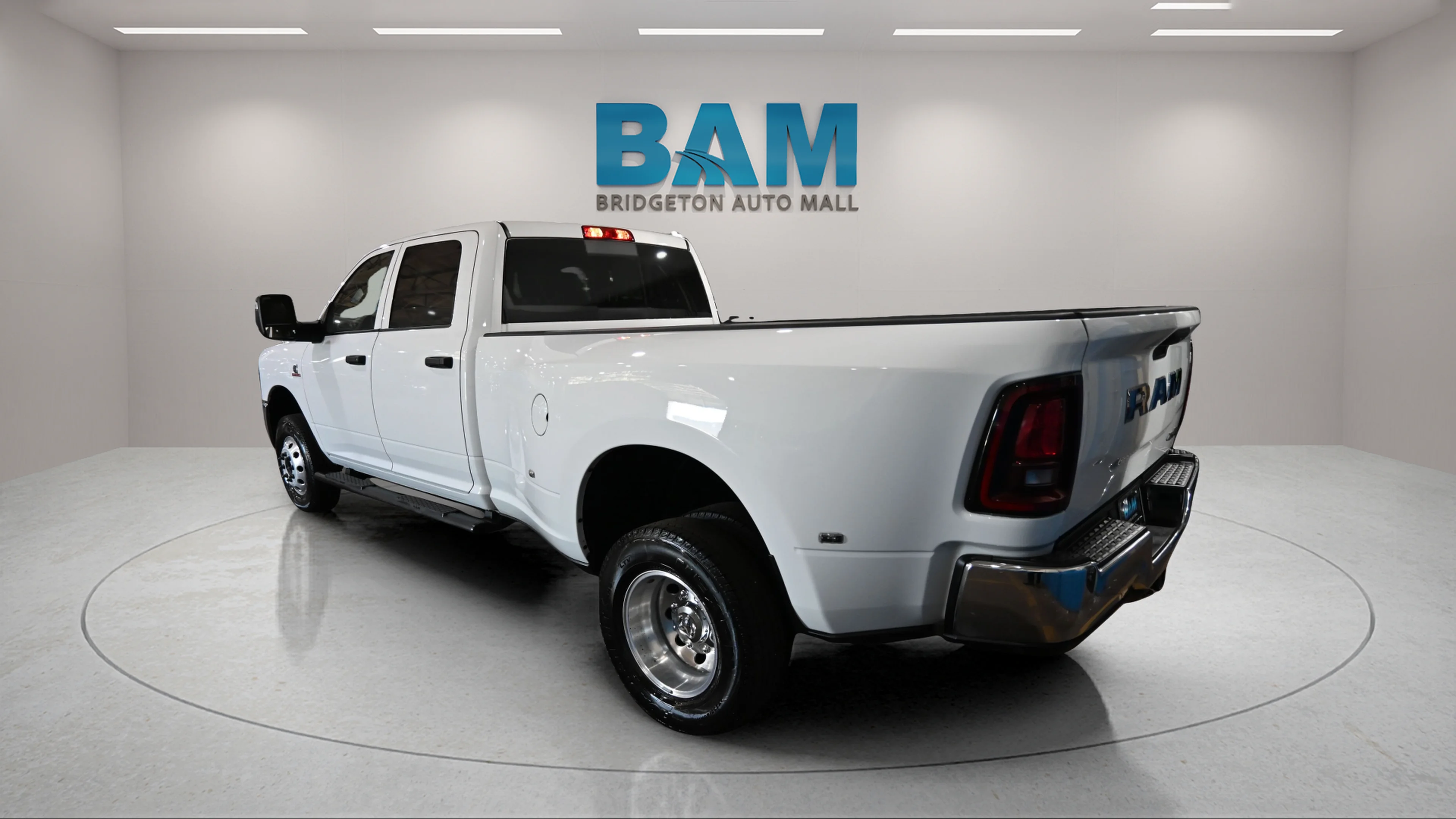 Used 2026 Bright White Clearcoat Ram Tradesman image 4