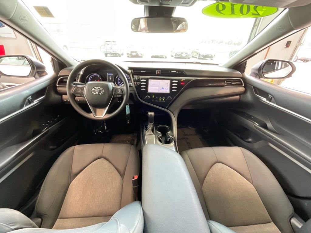 Used 2019 White Toyota LE image 8
