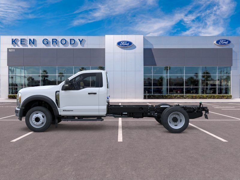 New 2026 Oxford White Ford XL image 4