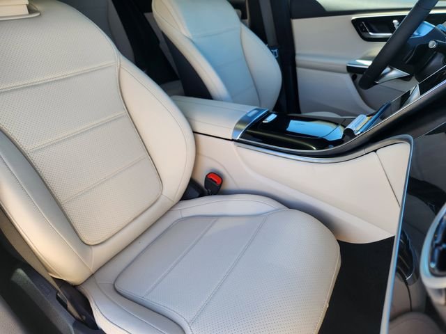 New 2026 Polar White Mercedes-Benz GLC 300 image 15