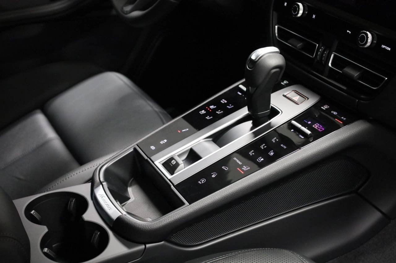 New 2026 Dolomite Silver Metallic Porsche S image 21