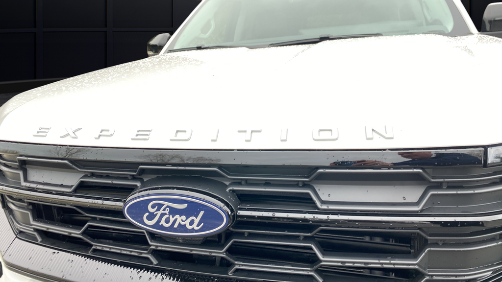 Used 2026 Star White Metallic Tri-Coat Ford Active image 44