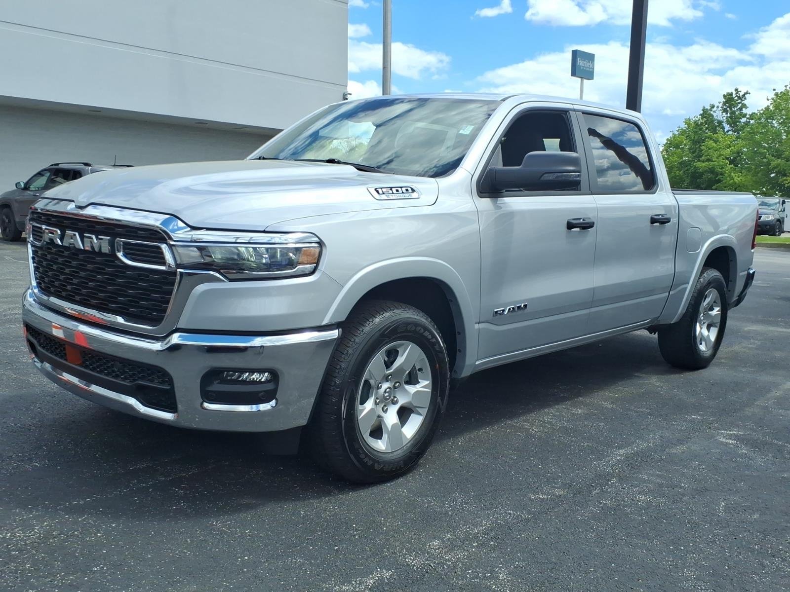 New 2026 Silver Zynith Exterior Paint RAM Big Horn image 1