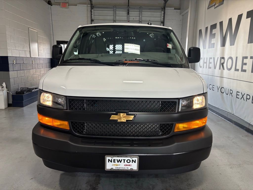 2025 Chevrolet Express Cargo Work Van - Photo 15