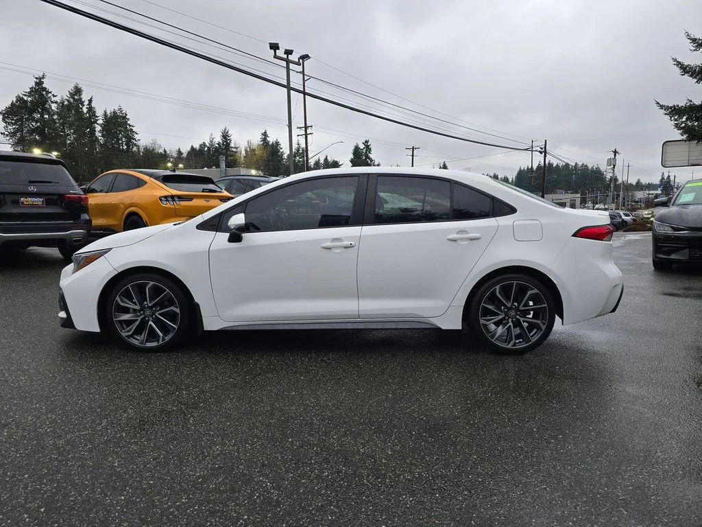 2021 Toyota Corolla SE - Photo 4