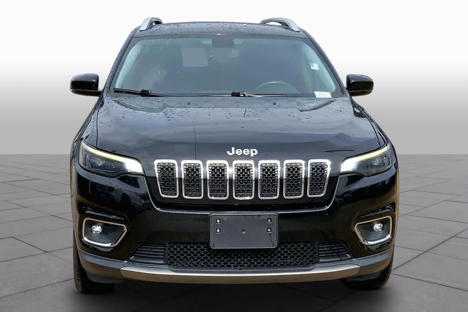 Used 2019 Diamond Black Crystal Pearlcoat Jeep Limited image 4