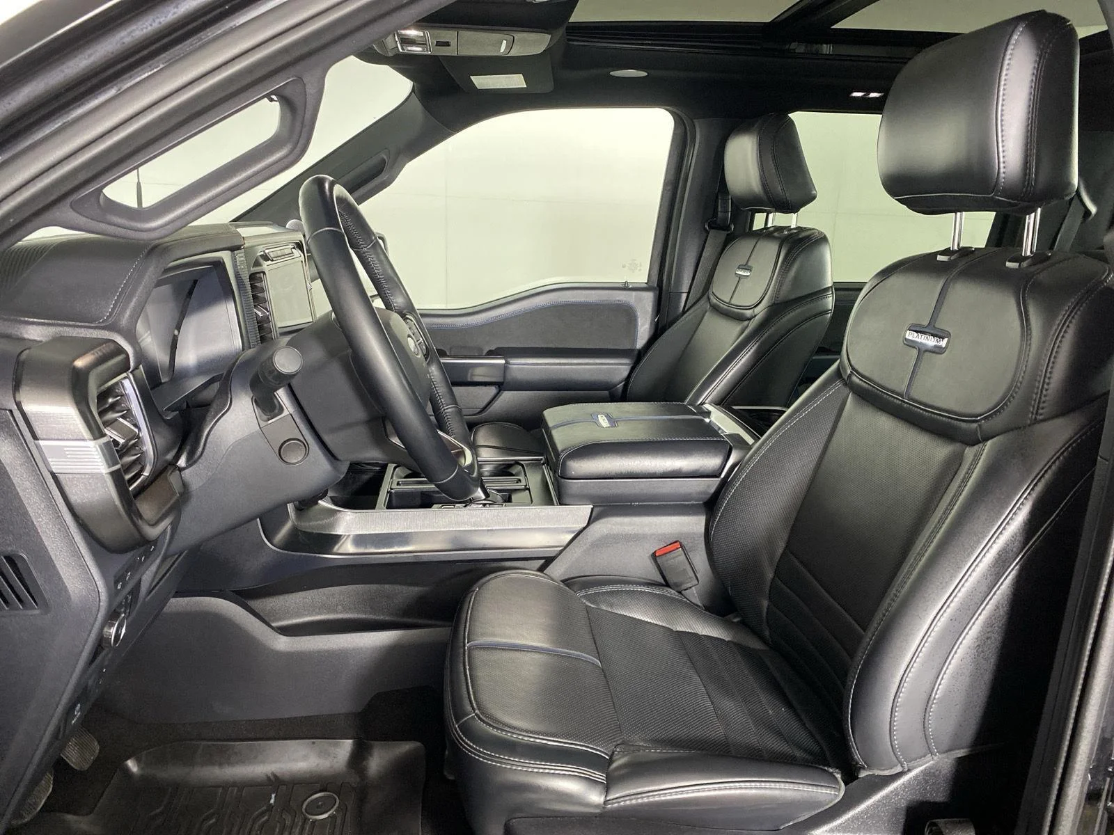 Used 2024 Agate Black Ford Platinum image 8