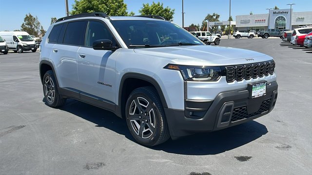 New 2026 Silver Zynith Clearcoat Jeep Limited image 1