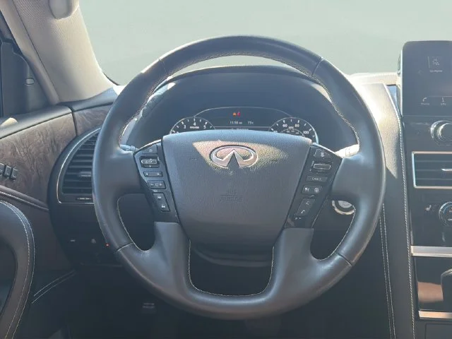 Used 2022 Black INFINITI Premium Select image 8