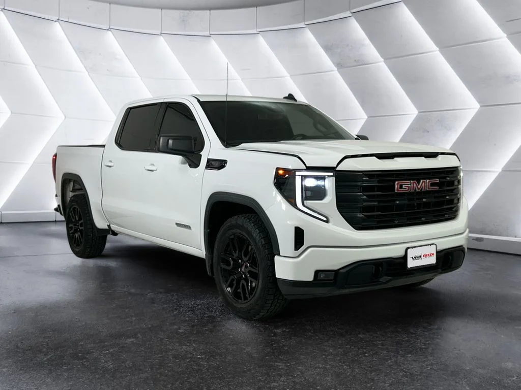 Used 2023 White GMC Elevation image 1
