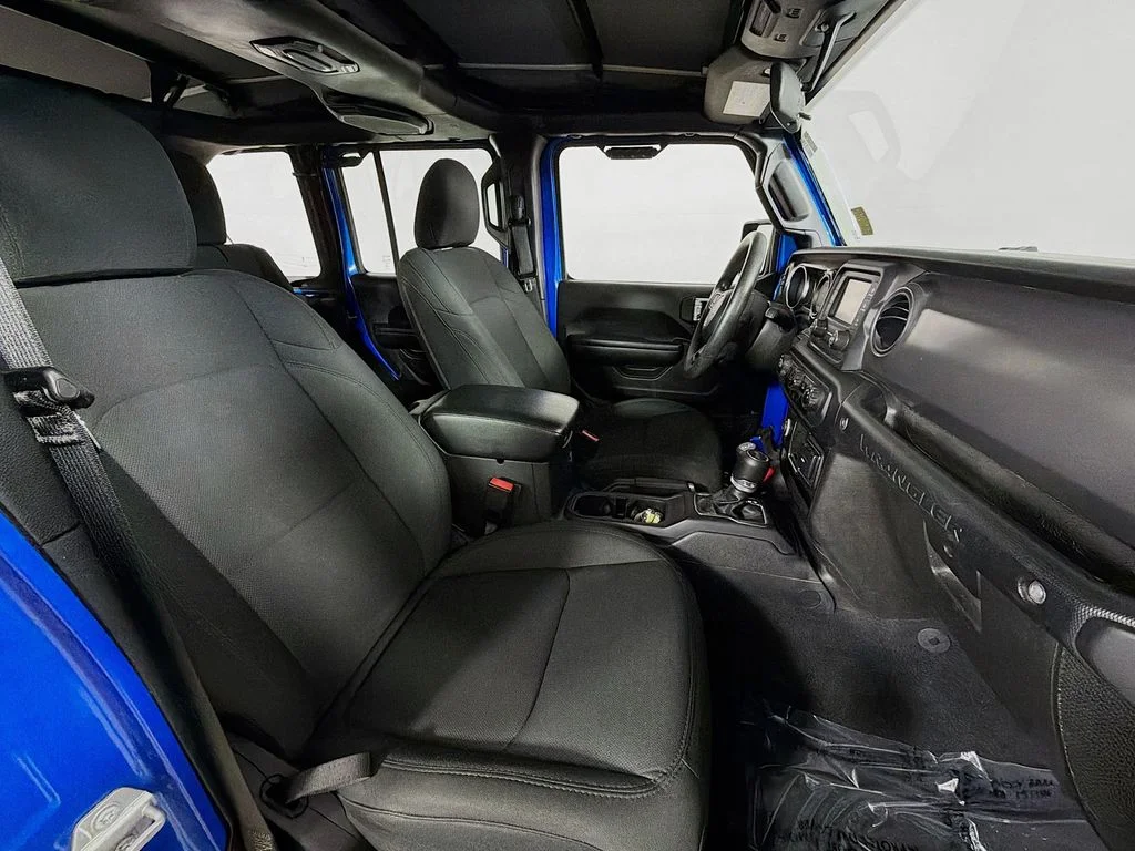 Used 2021 Blue Jeep Unlimited Sport image 22