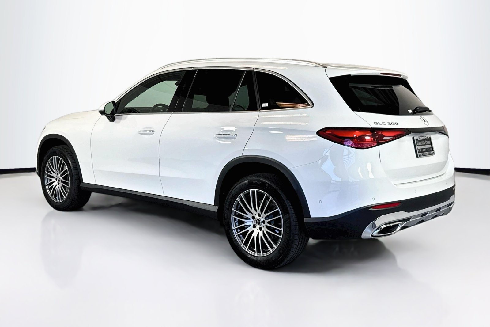 New 2026 Polar White Mercedes-Benz GLC 300 image 7