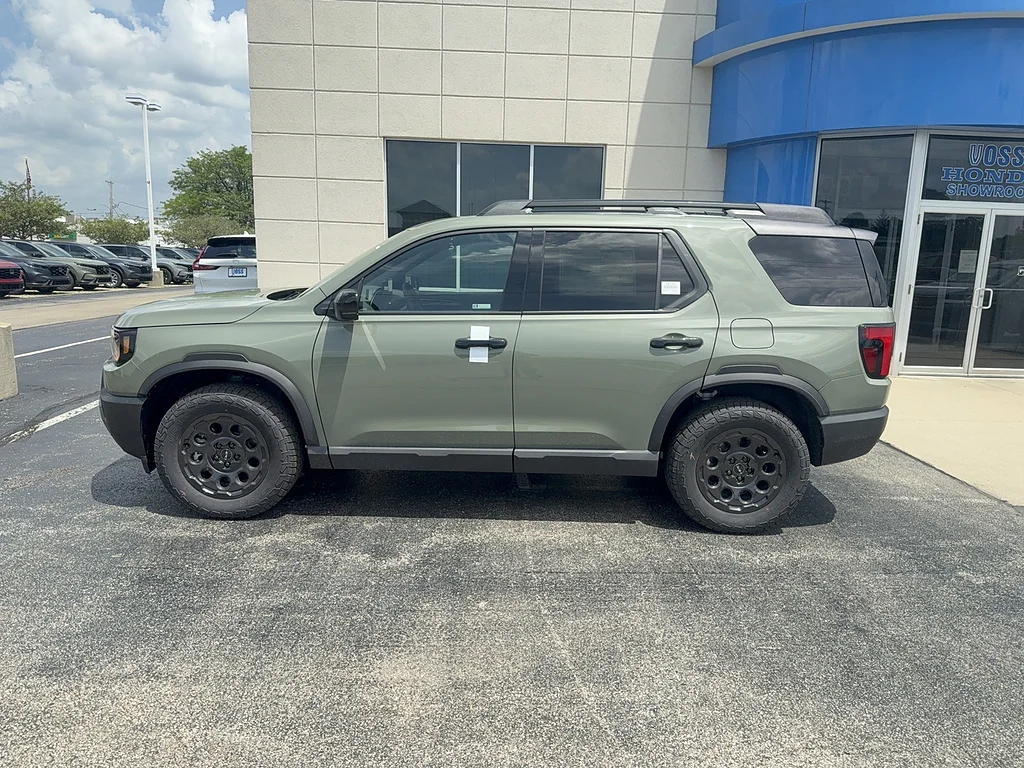 New 2026 Ash Green Metallic Honda TrailSport Elite Blackout image 8