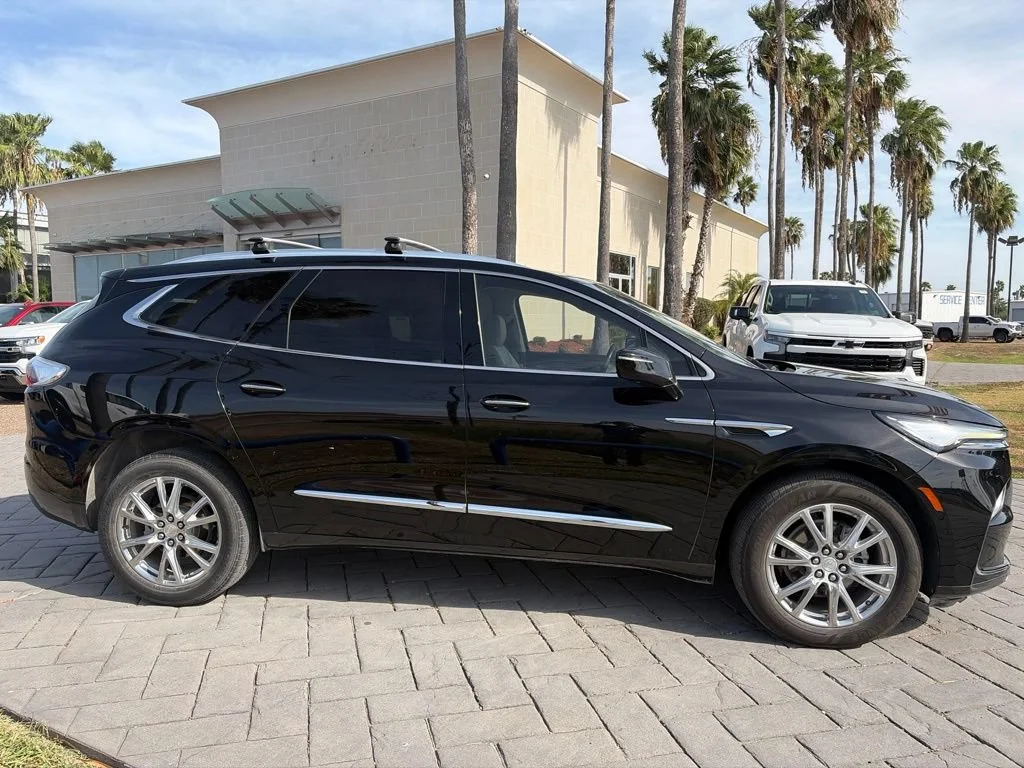 Used 2022 Ebony Twilight Metallic Buick Premium image 3