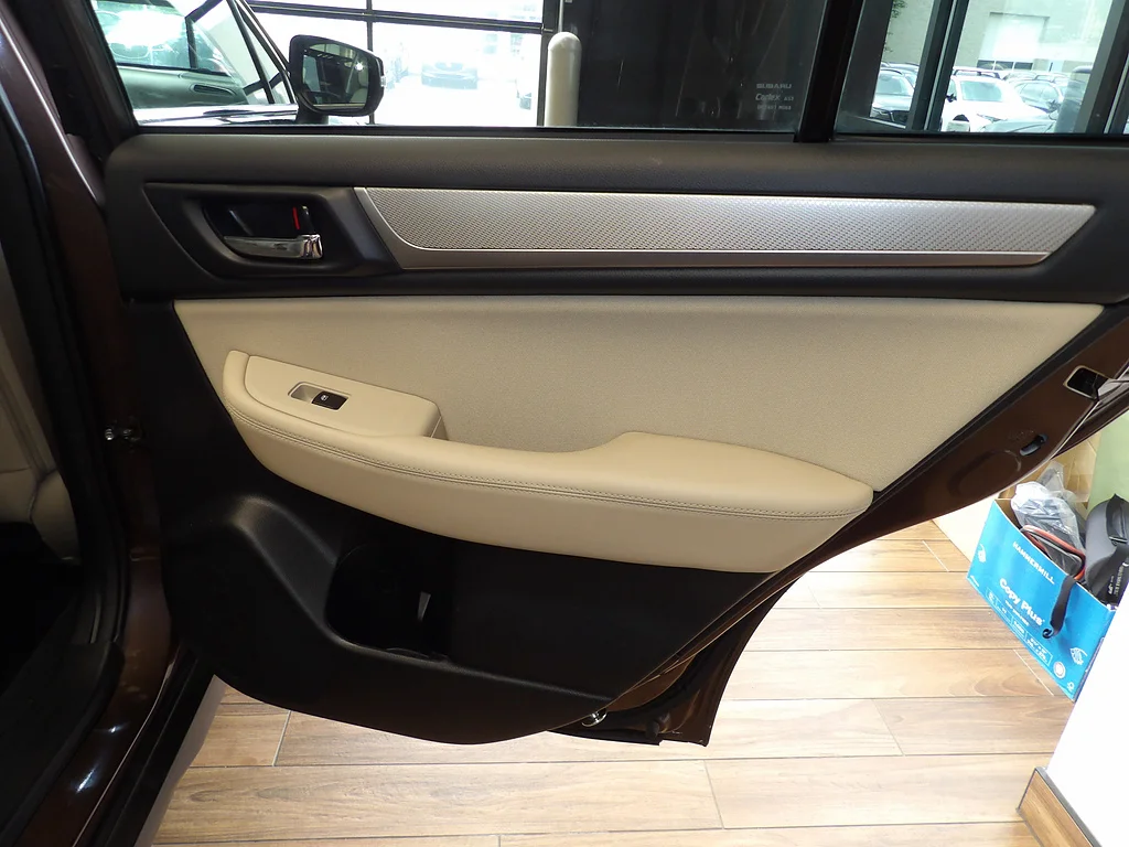 Used 2019 Cinnamon Brown Pearl Subaru 2.5i Premium image 15