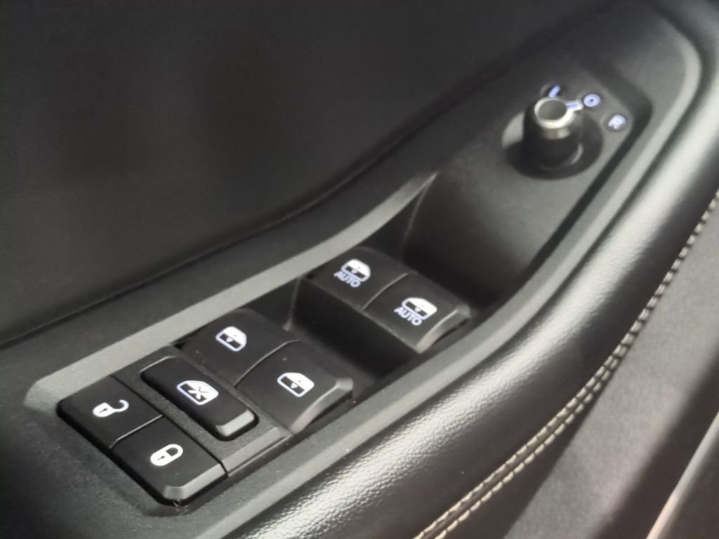 2022 Jeep Grand Cherokee L Laredo - Photo 31