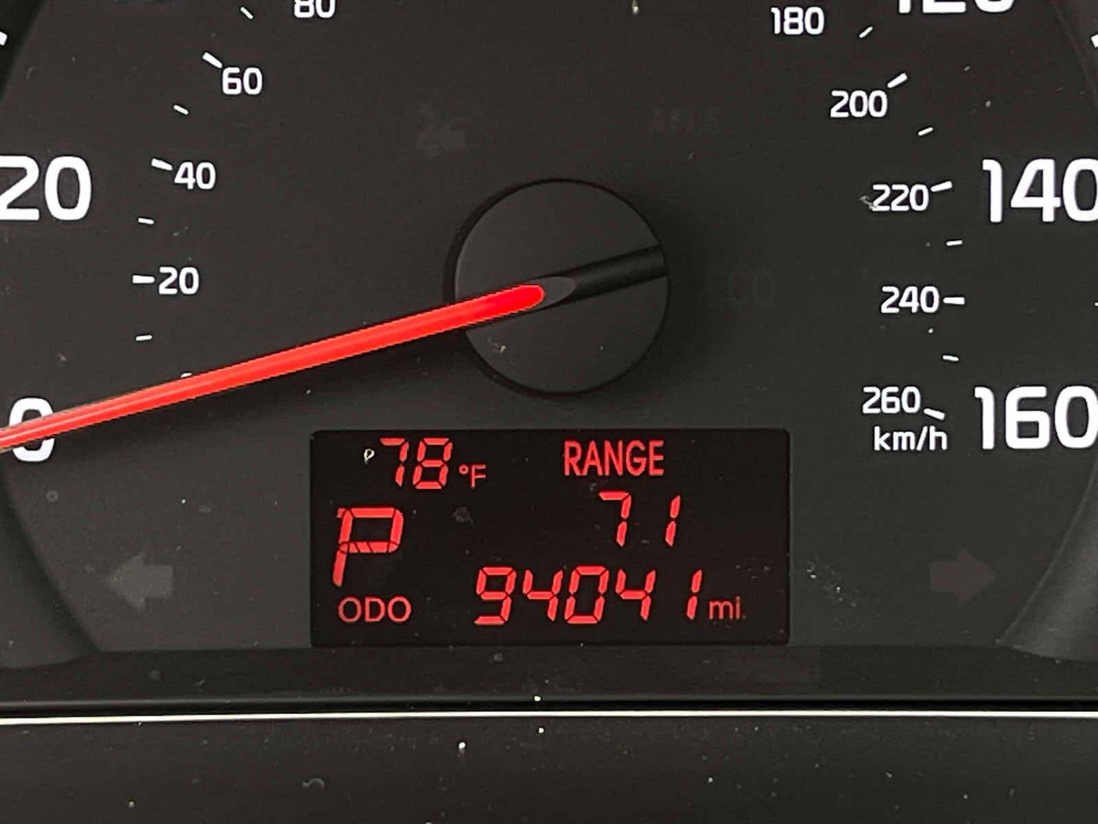 Used 2015 Bright Silver Kia LX image 36