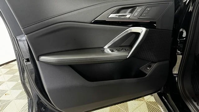 New 2026 Black Sapphire Metallic BMW xDrive28i image 9