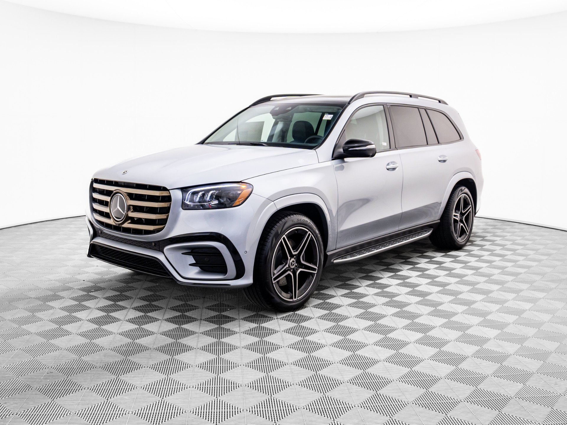 New 2026 Silver Mercedes-Benz GLS 450 image 43