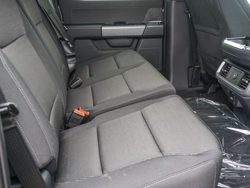 New 2026 Carbonized Gray Metallic Ford XLT image 13