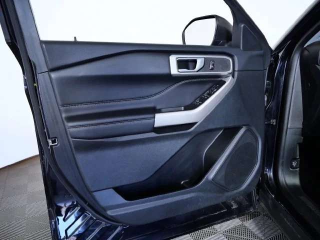 Certified Used 2023 Black Ford XLT image 16