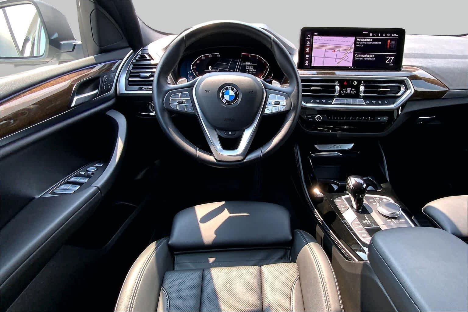 Used 2022 Alpine White BMW xDrive30i image 6