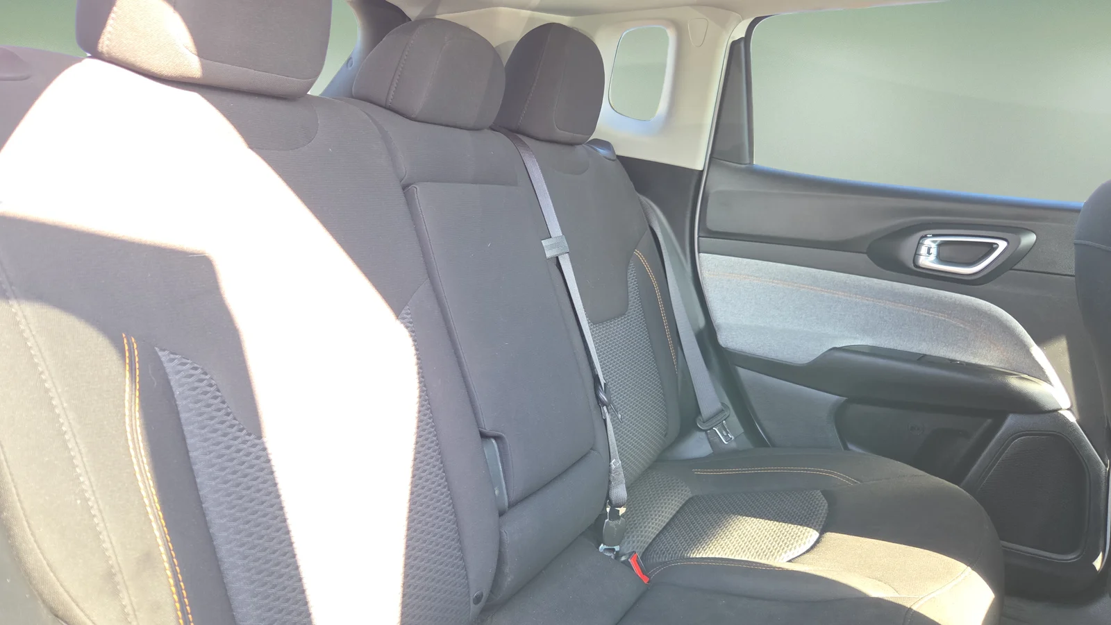 Used 2022 White Jeep Sport image 18