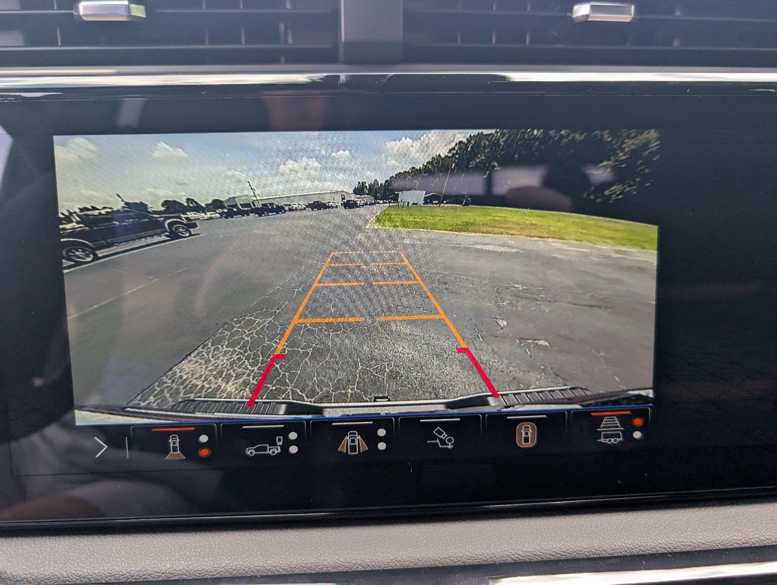 New 2026 Summit White GMC AT4 image 20
