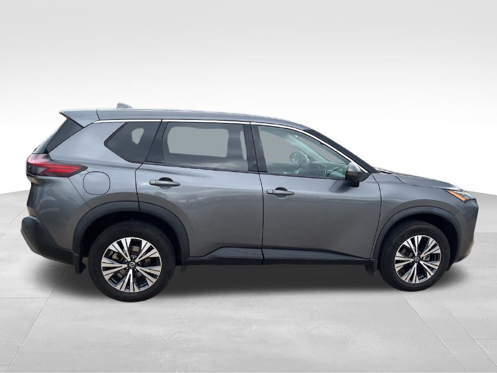 Used 2021 Gray Nissan SV image 6