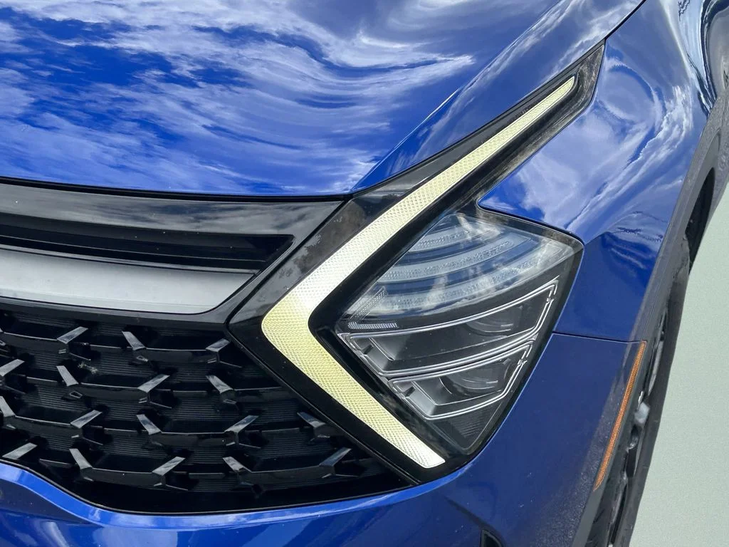 Used 2023 Blue Kia X-Pro Prestige image 13