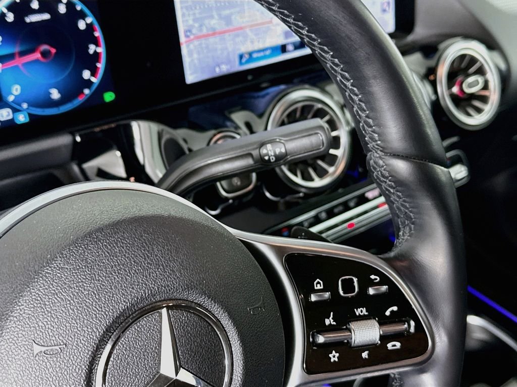 Used 2023 Silver Mercedes-Benz GLA 250 image 18
