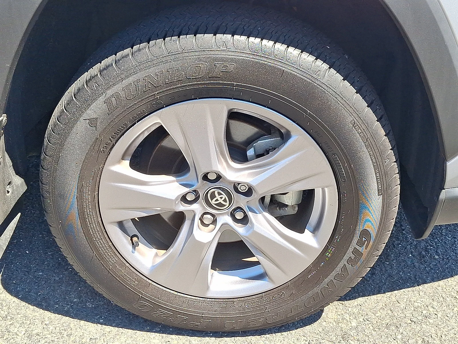 Used 2025 Silver Sky Metallic - 1D6 Toyota XLE image 9
