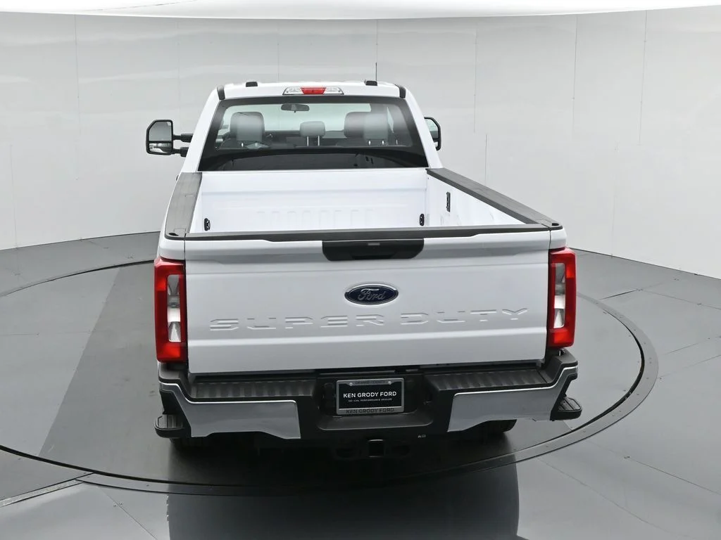 New 2026 Oxford White Ford XL image 39
