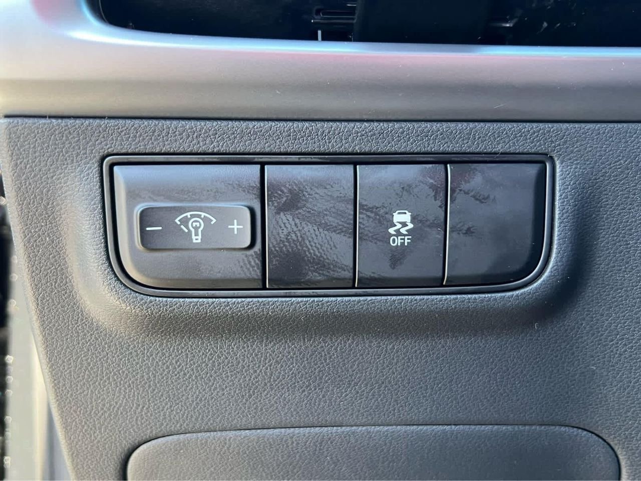 New 2026 Phantom Black Hyundai SE AWD image 67