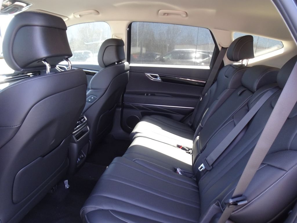 New 2025 Gray Genesis 2.5T STANDARD image 14
