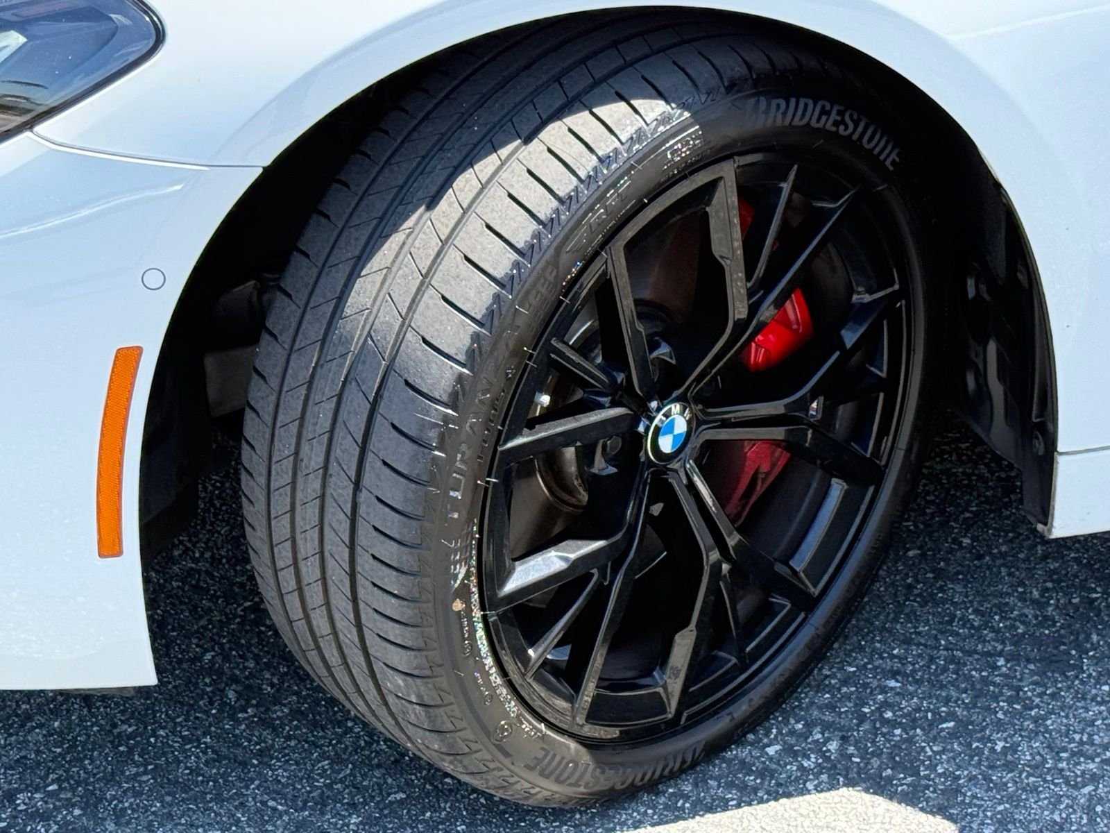 Used 2023 Alpine White BMW 540i image 18