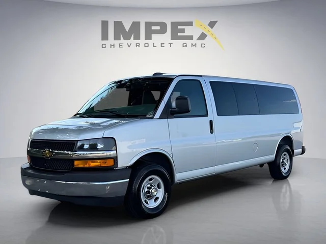 2026 Chevrolet Express Passenger 1LT