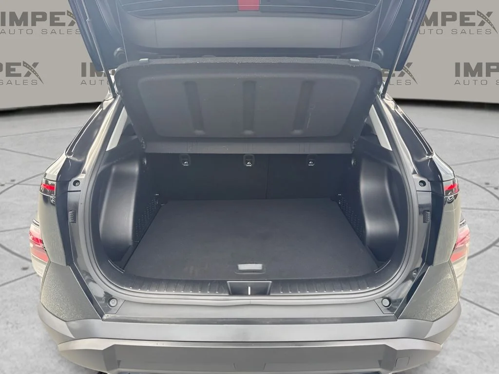 Used 2024 Black Hyundai SEL image 17