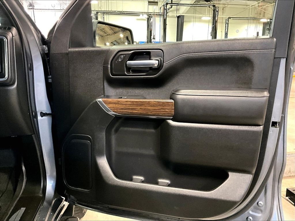 Used 2022 Gray Chevrolet High Country image 12
