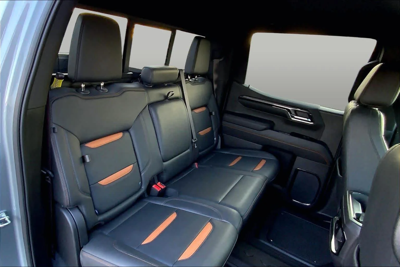Used 2023 Sterling Metallic GMC AT4 image 19
