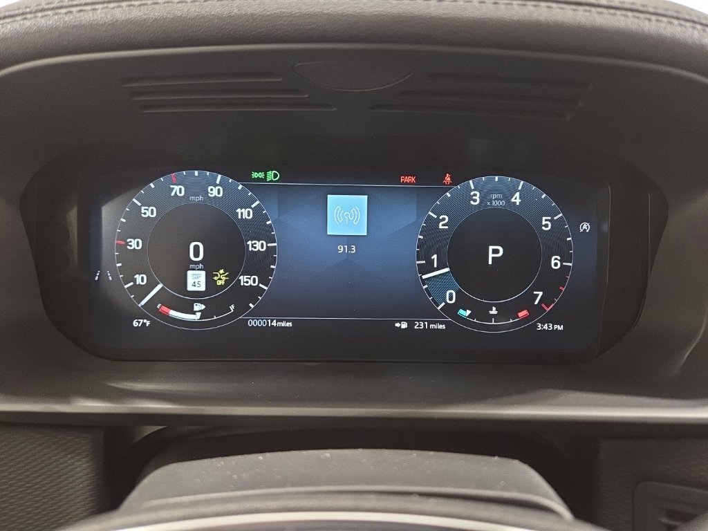 New 2026 Fuji White Land Rover Dynamic SE image 13