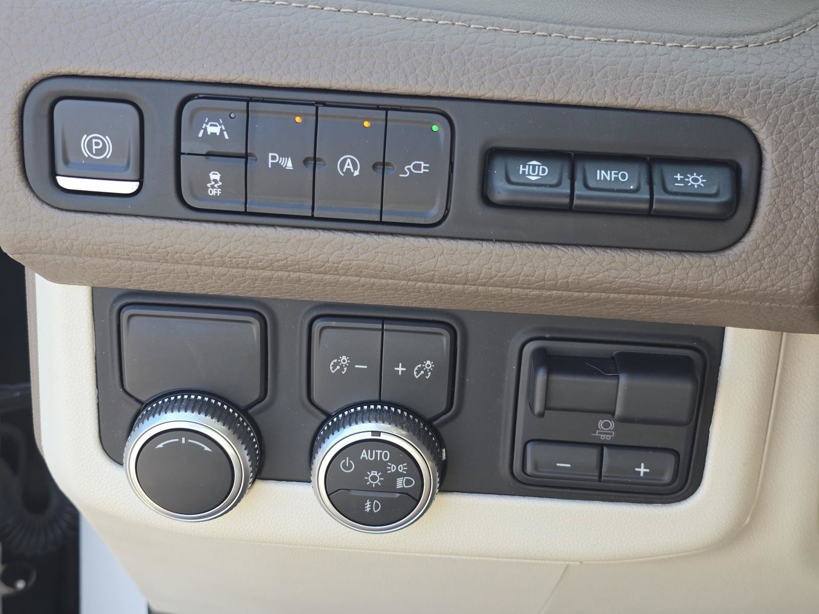 2021 GMC Yukon XL Denali - Photo 26