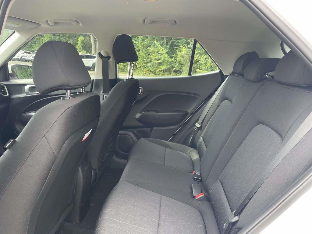 New 2026 White Hyundai SE image 10